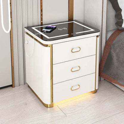 Intelligent bedside table safe integrated