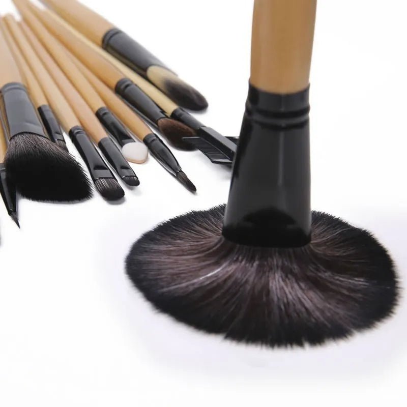 Gift Bag Of  24 pcs Makeup Brush Sets